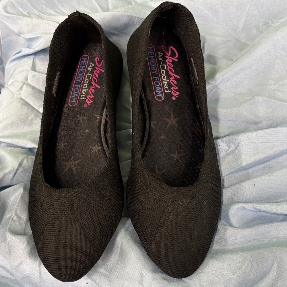 Skechers Women's Black Memory Foam Loafers Sz 6 New Without Tags